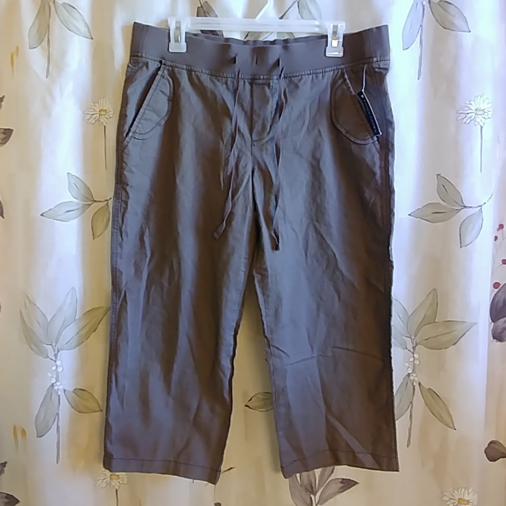 Faded Glory Capris